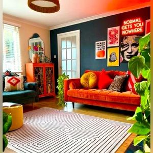 Meet your Posher, Monica